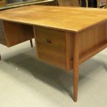 886 2486 WRITING DESK